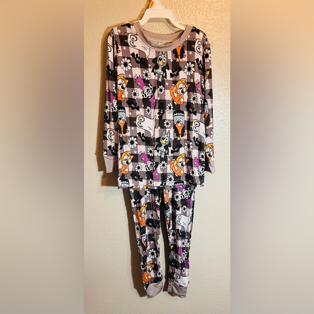 Bluey Spooky Pajamas 2T | Bamboo Viscose Set | Ghosts & Bats Print